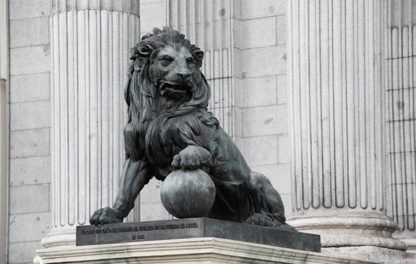 Políticos miserables